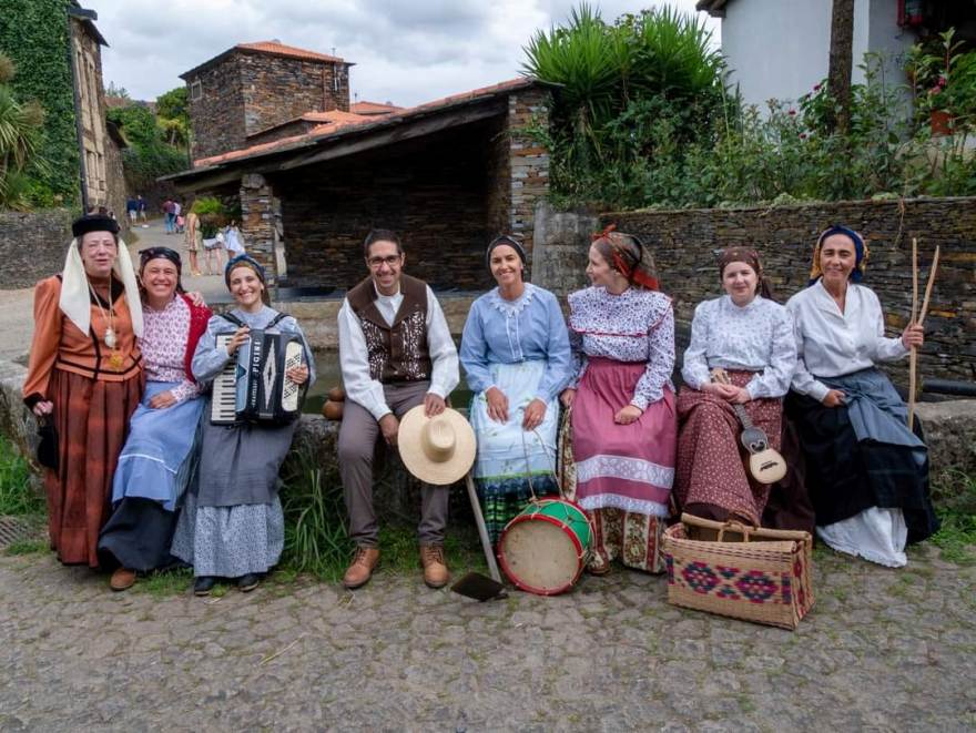 Contos na Eira, Collectif de conteurs de traditions orales