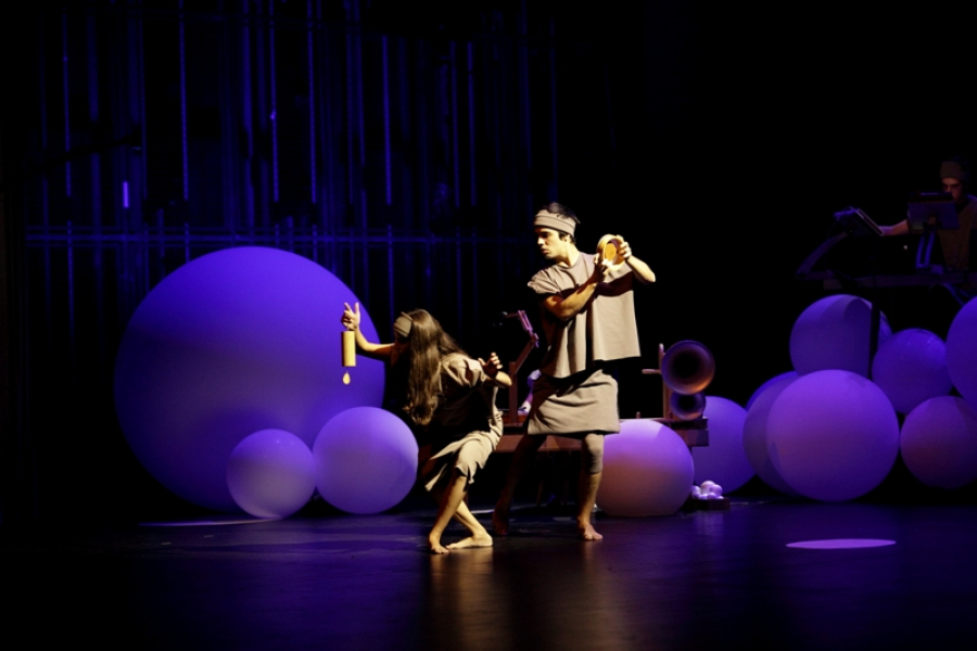 Le ciel au-dessus d'ici